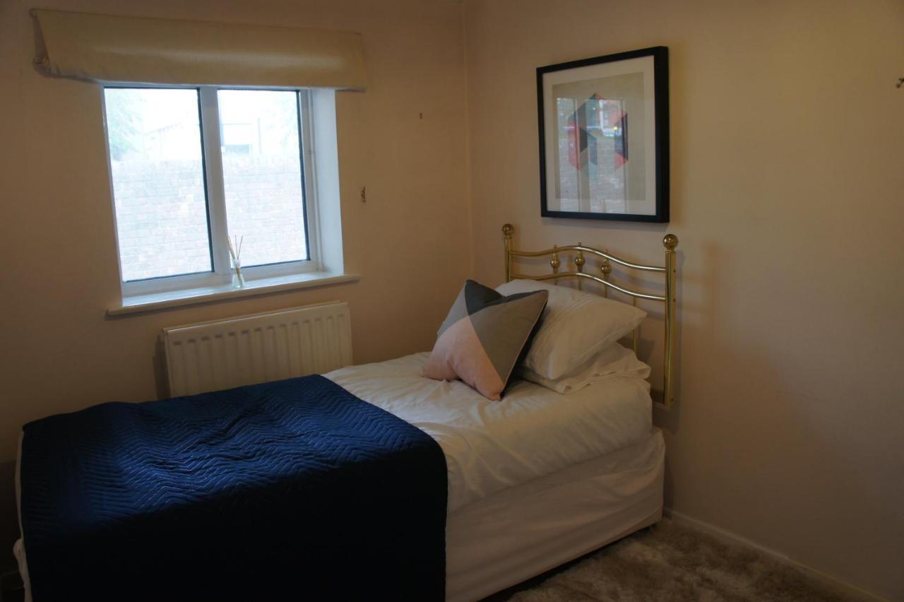 Urban Accommodations - The Thames Оксфорд Екстериор снимка